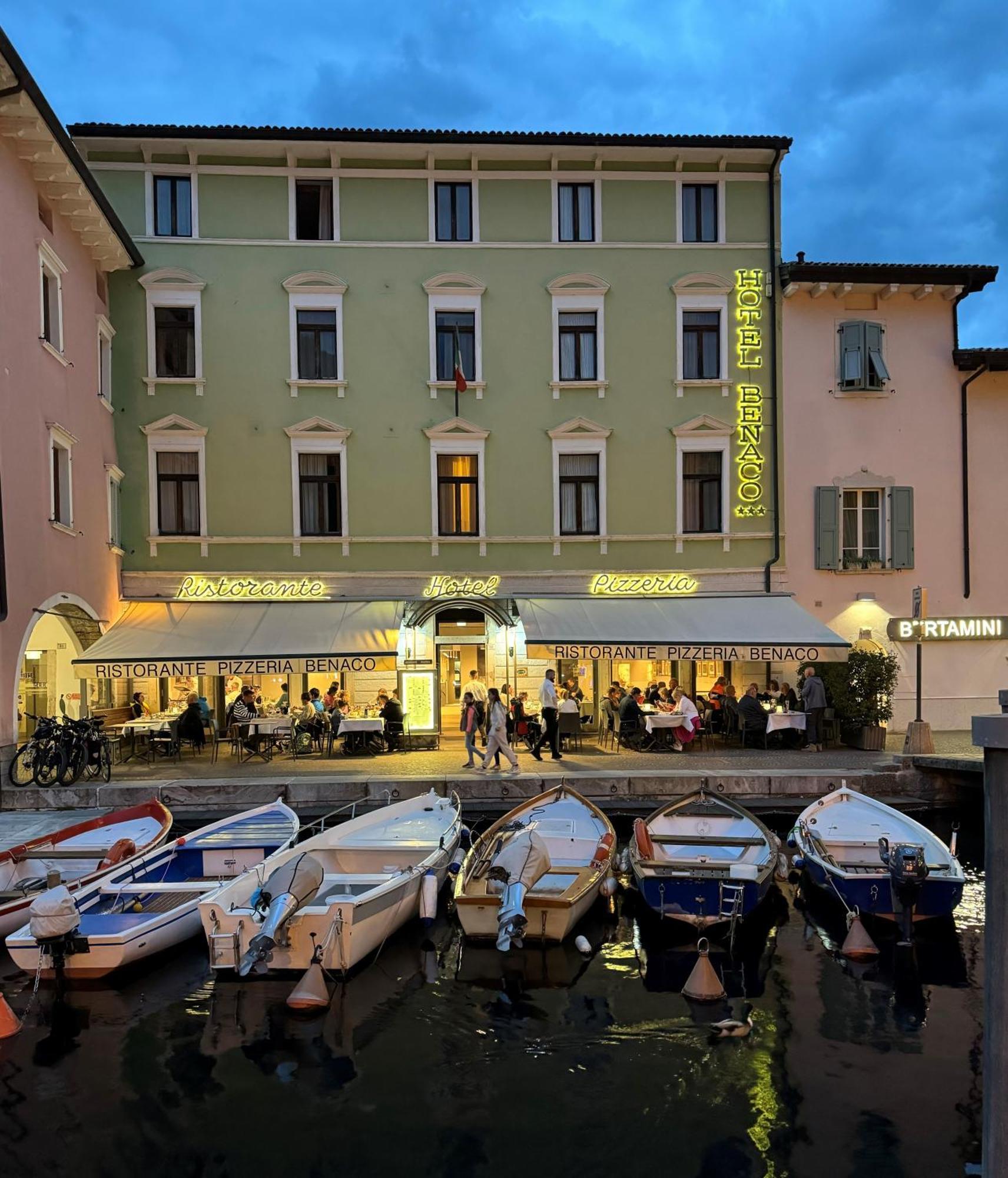 Hotel Benaco Torbole Sul Garda Exterior photo